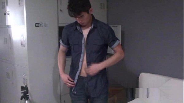 С����¡, Asian first time gay