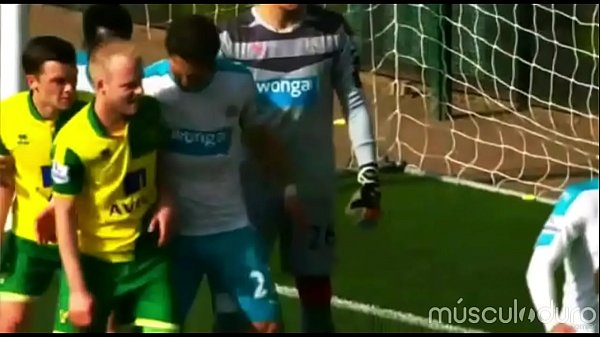 Flagras Gay e Bulge no Futebol – Copa do Mundo, homemade gay sex