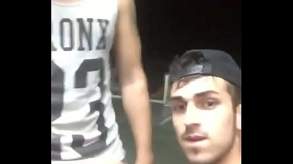 Cute dude sucks buddy’s cock