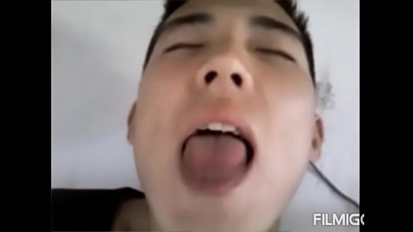 Trai TQ bị gái dụ chat sex, Asian gay first time