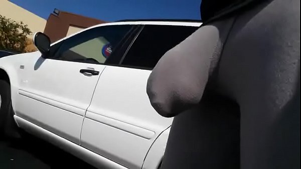 Video by jeywynn.Bulging in n2n tights in parking lot