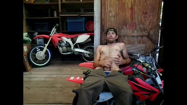 Jacking-Off at Work thinking of fucking  2 in 1- www.unkut.men