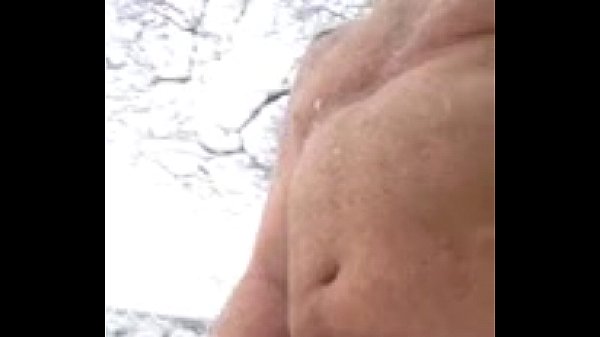 Maduro dotado batendo uma na neve (pau gostoso)