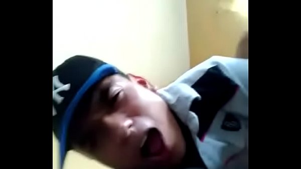 Mamando verga y cogiendo rico, homemade gay xxx