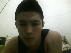 Muscle Straight Chinese Tricked and Wanking