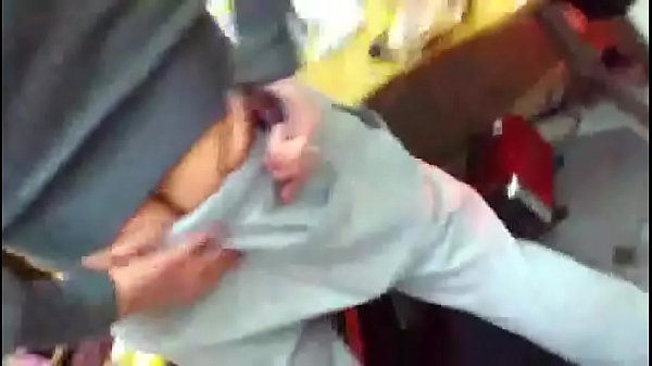 Sentando no pau do amigo no expediente… (versao maior), real gay amateur