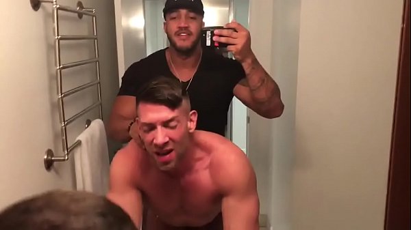 [SeXTape] Jason Vario Bareback Fucks Bruce Beckham in Front of Mirror, homemade gay movies