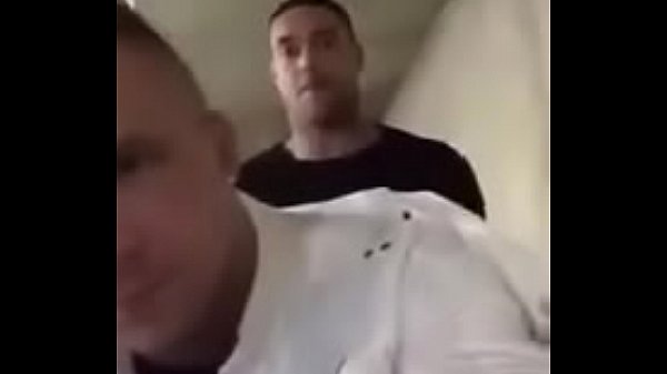 Snap: xandrgs Comendo o cu do patrão no estacionamento