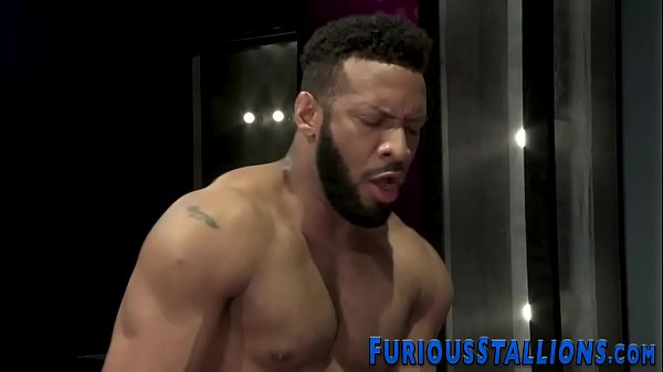 Well hung dude rimming