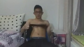 Chinese athlete hand job, young Asian gay tube