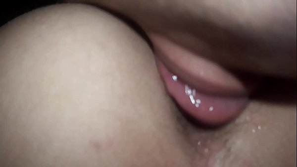 Chupando o cuzinho do meu amigo hetero bêbado