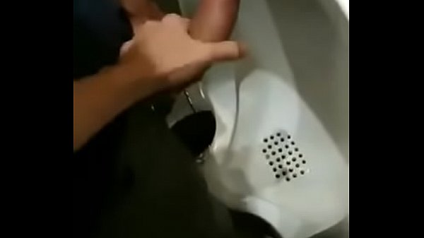 CurtoPezaoBH – Dotado no banheirão