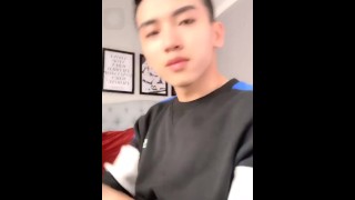 Đẹp trai sóc lọ, real gay young Asian