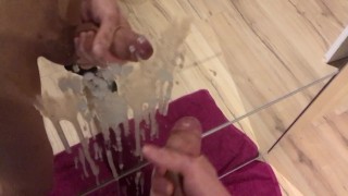 i cum huge on a mirror (10.05.17)