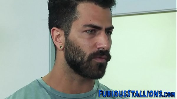 Ripped dudes ass fingered