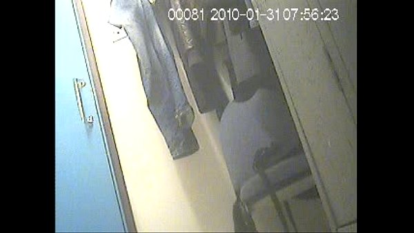 Spy Cam, A muslim guy in changing room..!