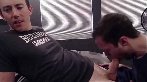 Amazing fuck gives me my suggar in the hotel room – I met him on Sxtinder.com