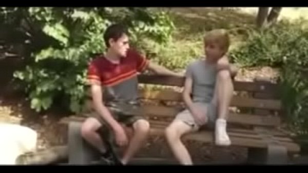 HI IS SO GUTE ANS FUCKABLE