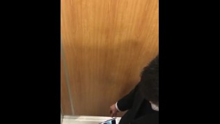 Hot Chinese boy masturbate in toilet, real Asian gay