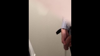 japanese boy pissing spy cam★20代　友人　トイレ盗撮