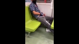 Metro teen masturbate