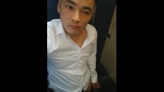 舔遍全身的骚B, best young Asian gay videos