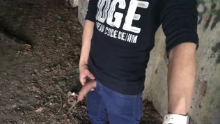 Goodbye taboo – Peeing boys are horny