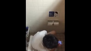 Japanese toilet 02