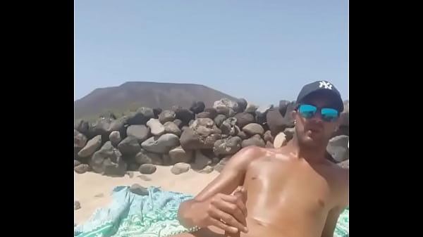 Jerking off at nude beach in Canarias