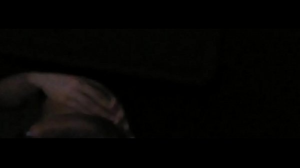 Carinha pauzudo batendo uma pelo gloryhole em Minas – 2