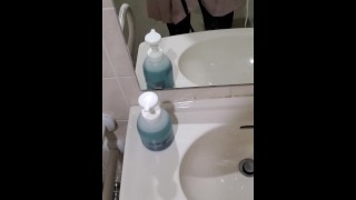 女装　店内トイレ　オナニー