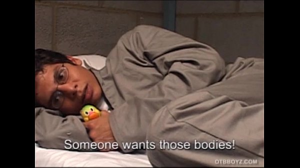 Prison Guard Barebacks Eduardo