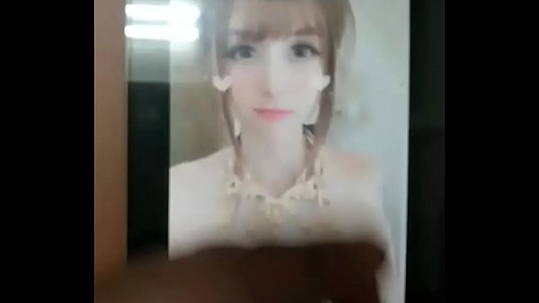 射在夏美酱奶子上