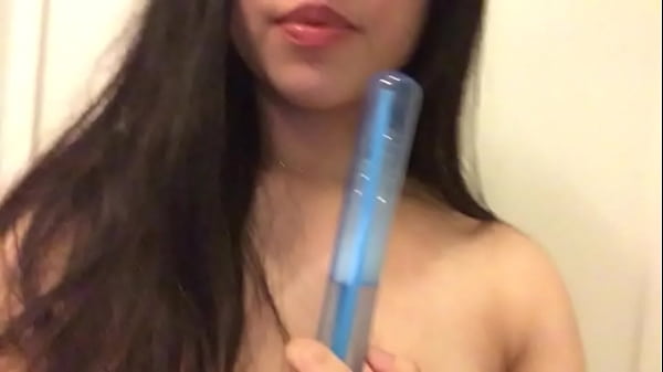 Asian hotty teasing with her lips